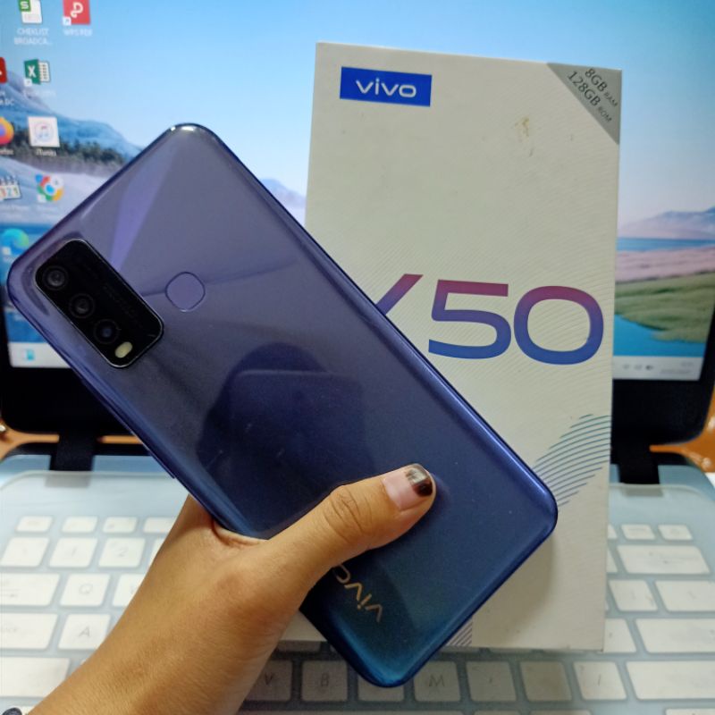 VIVO Y50 8/128 GB HP NORMAL BODY 95% BEKAS PEMAKAIAN WAJAR NO DENT NO SHADOW SIAP PAKAI