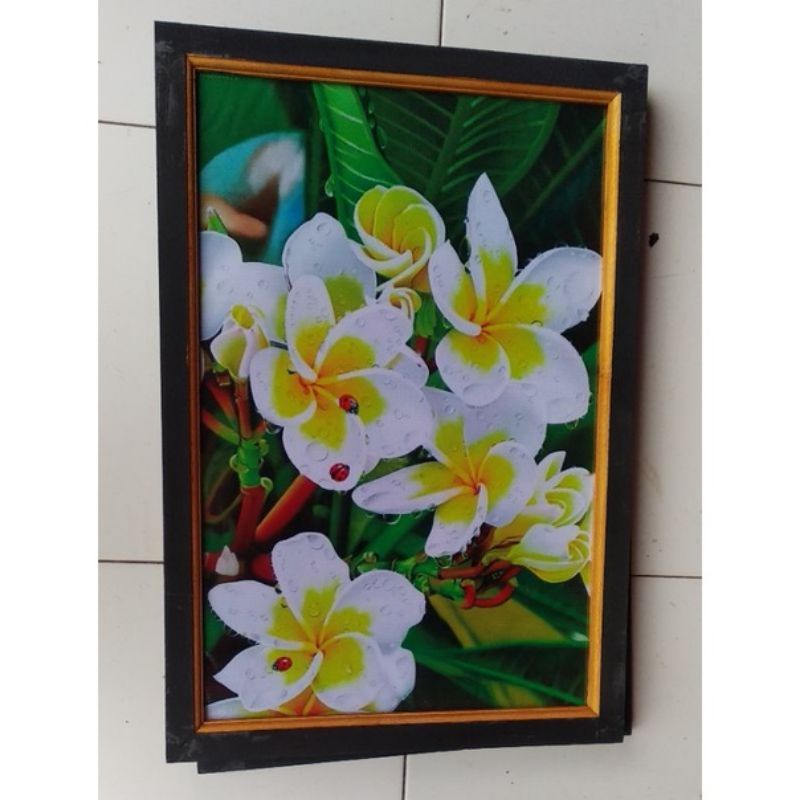 Hiasan dinding lukisan cetak Bunga Jepun Bali plus bingkai ukuran 65x45