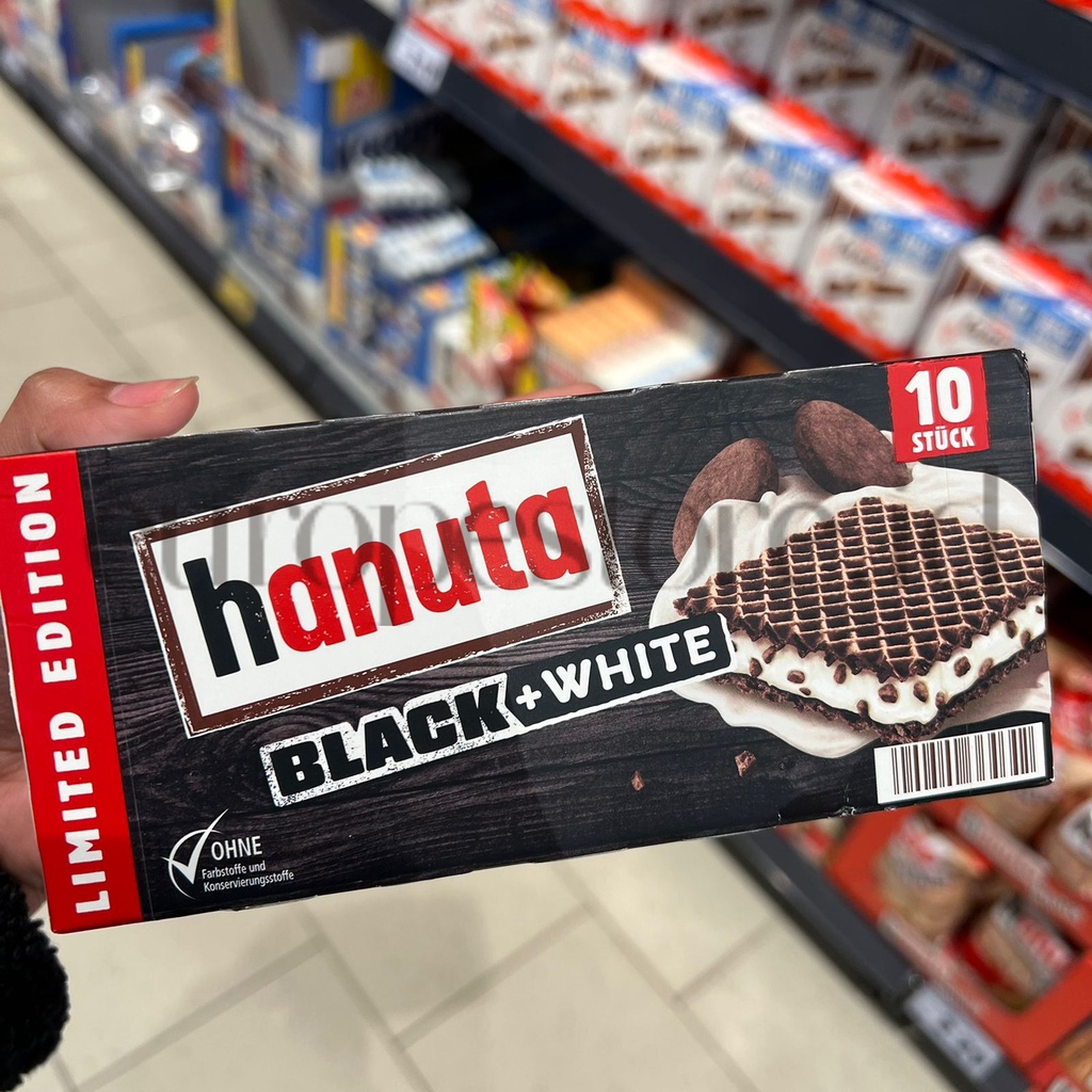 READY STOCK Hanuta Black and White 220gr