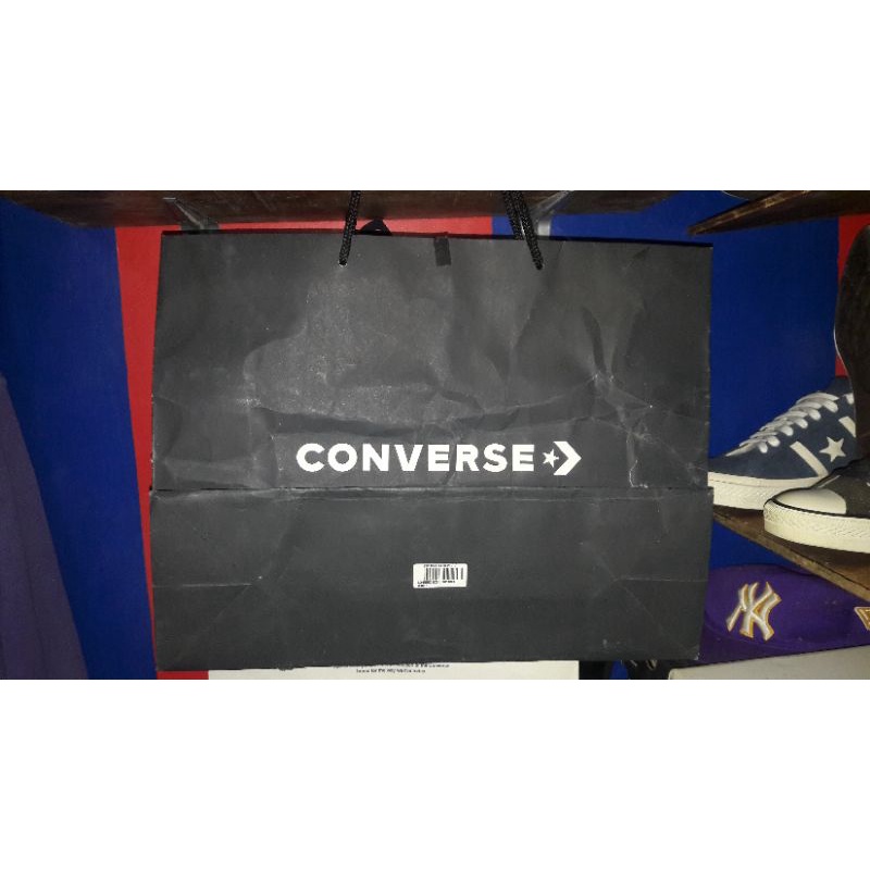 

paperbag converse hitam