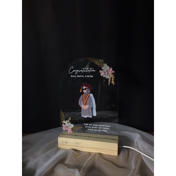 

Gift Akrilik Custom|| Gift || kado ulang tahun || Wedding gift|| Graduation Gift