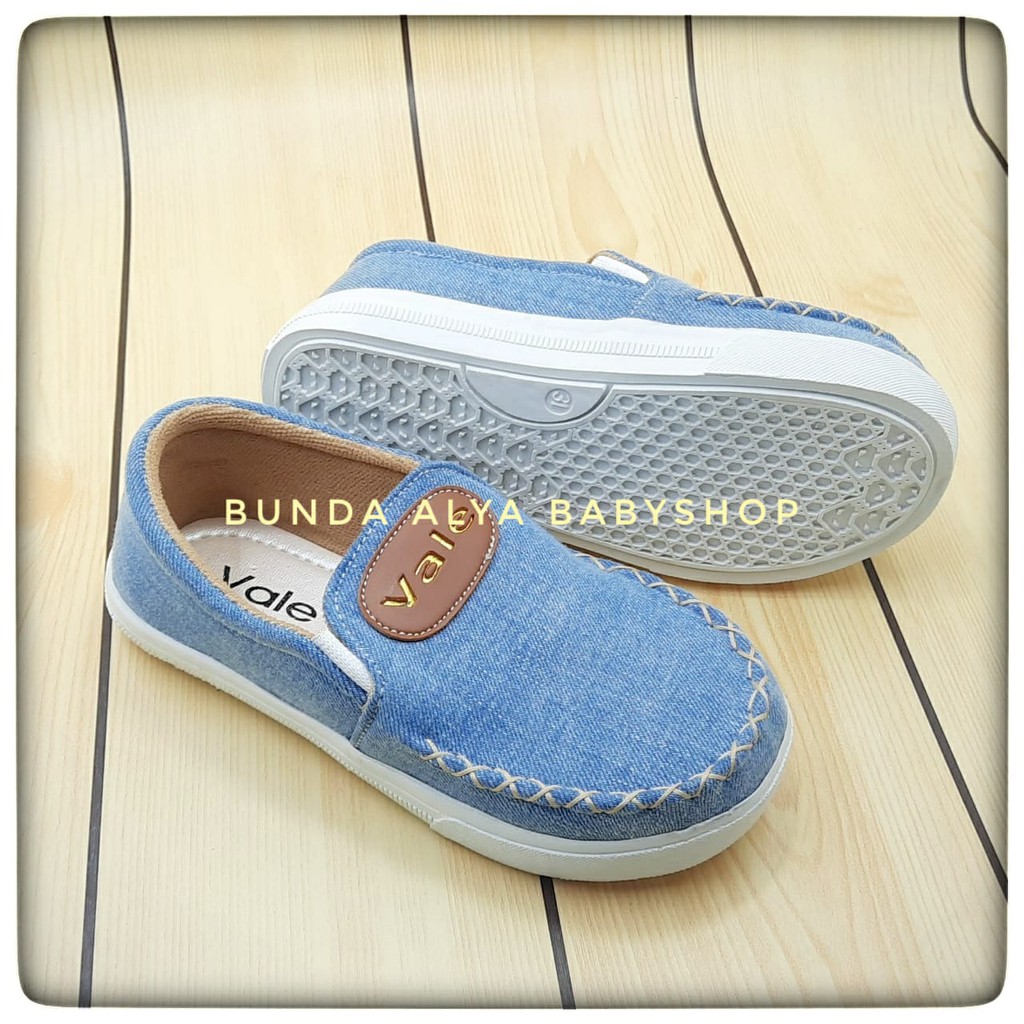 Sepatu Anak Perempuan Jeans Usia 6 7 Tahun Size 34 BIRU - Sepatu Anak Slip On Denim Alas Karet Anti Licin