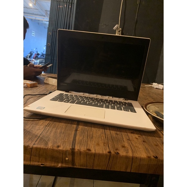 Laptop Asus i5,RAM8