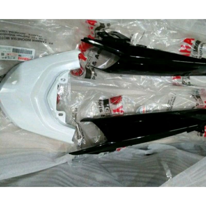 cover side sambung body soul gt 115 1kp set covertail putih ori yamaha