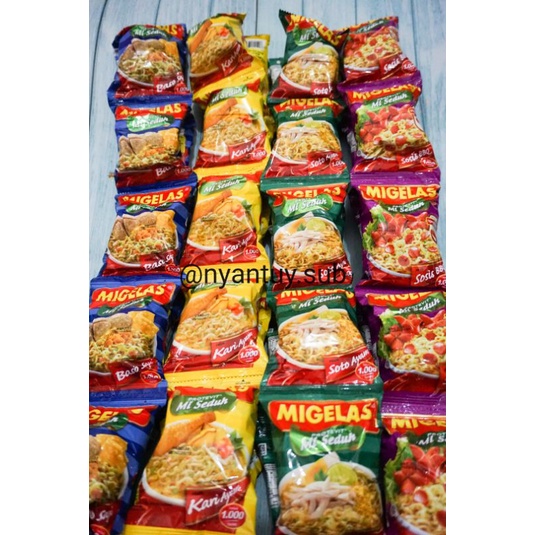 

Mi Gelas Renceng Aneka Rasa Mi Seduh isi 10pc