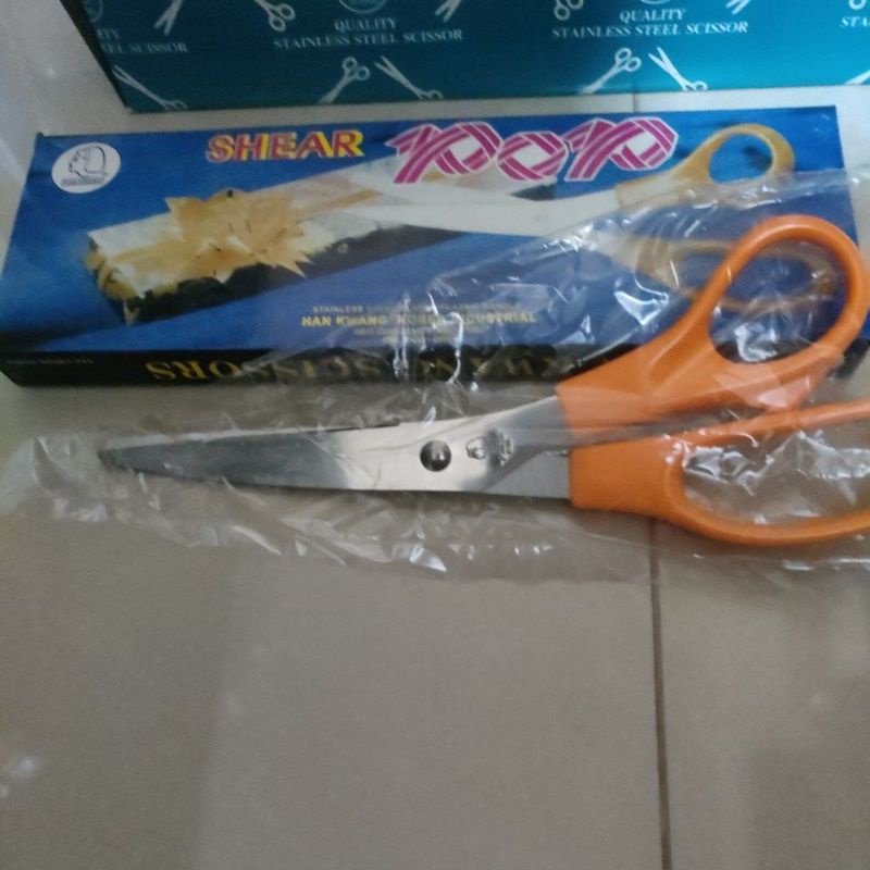 

Gunting SHEAR POP stainless steel BAGUS