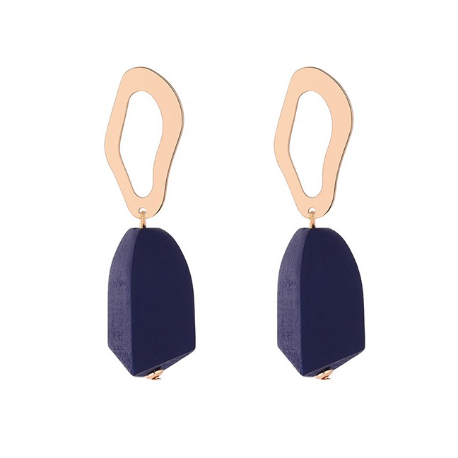 LRC Anting Tusuk Fashion Irregular Shape Decorated Earrings