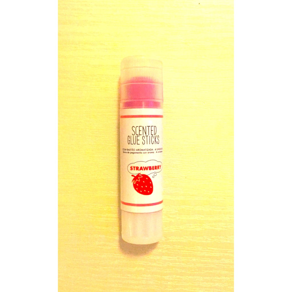 

Daiso Lem Kertas Wangi Buah Apel (Glue Stick)