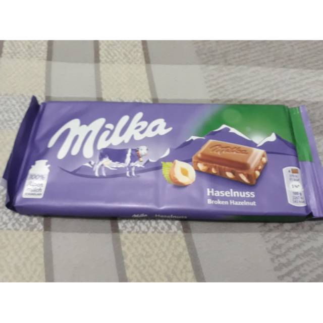 Coklat MILKA Chocolate Hazelnut Pieces ORIGINAL JERMAN 100gr