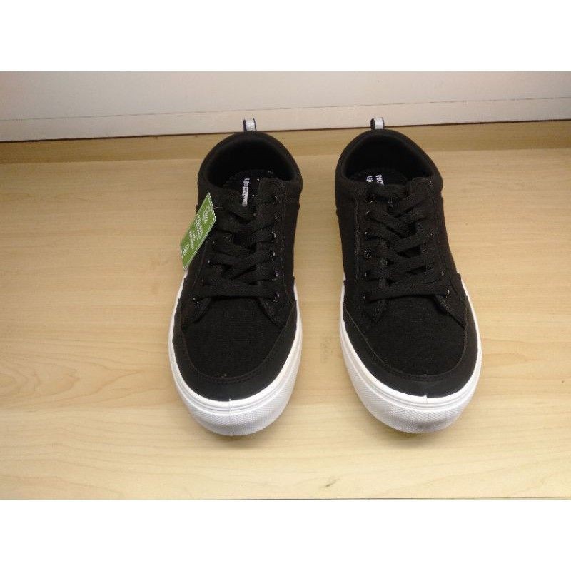 Sepatu casual pria Bata North Star original  bahan kain awet dan nyaman sepatu
