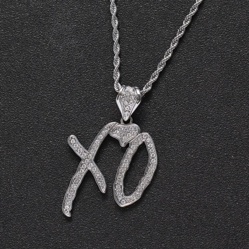 Kalung Liontin Kristal Zircon Desain Huruf Xo Frozen Gaya Hip Hop Rapper Klasik Untuk Pria