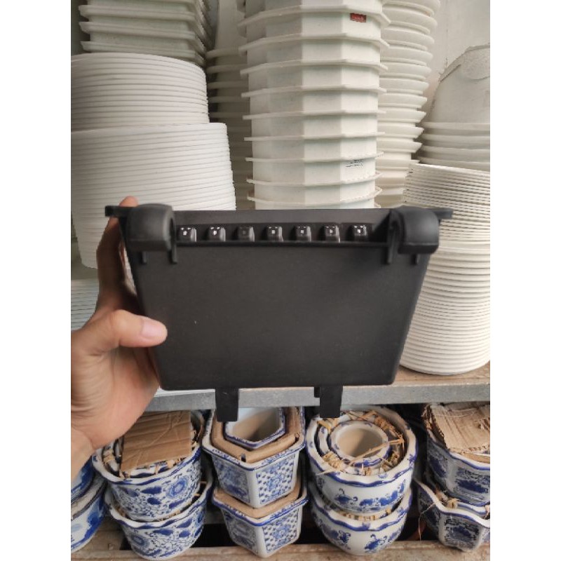 Pot Argo Hitam / Pot Tempel Argo 01 / Pot Dinding / Pot Tempel