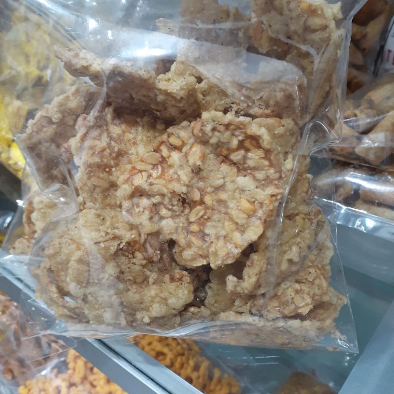 

SNACK/KERIPIK TEMPE GORENG TEPUNG GURIH RENYAH 200GRAM CEMILAN KILOAN