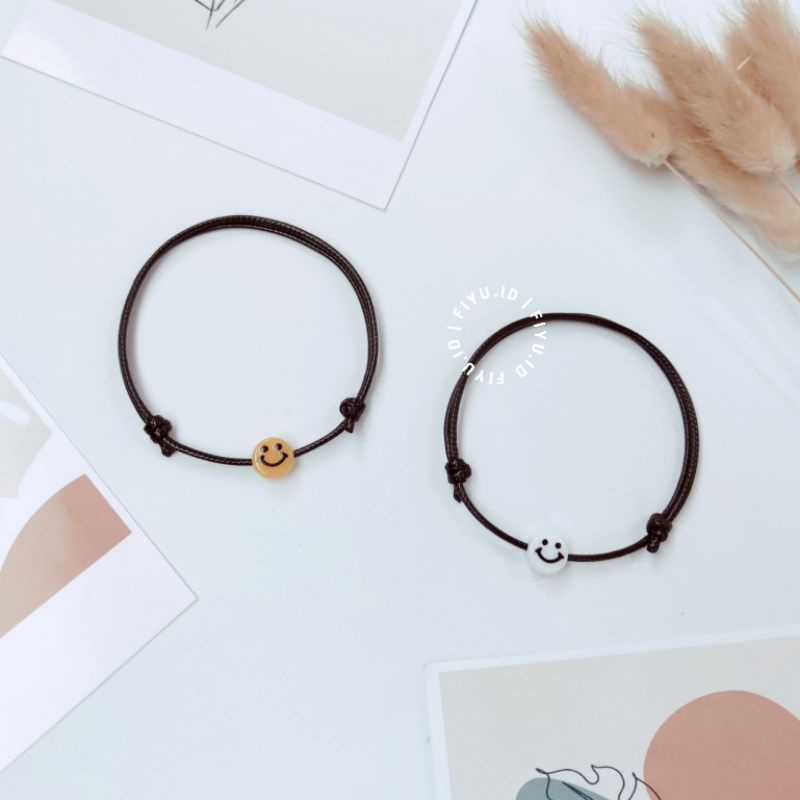 GELANG MANIK SMILE EMOJI ( HARGA PER 1 GELANG )