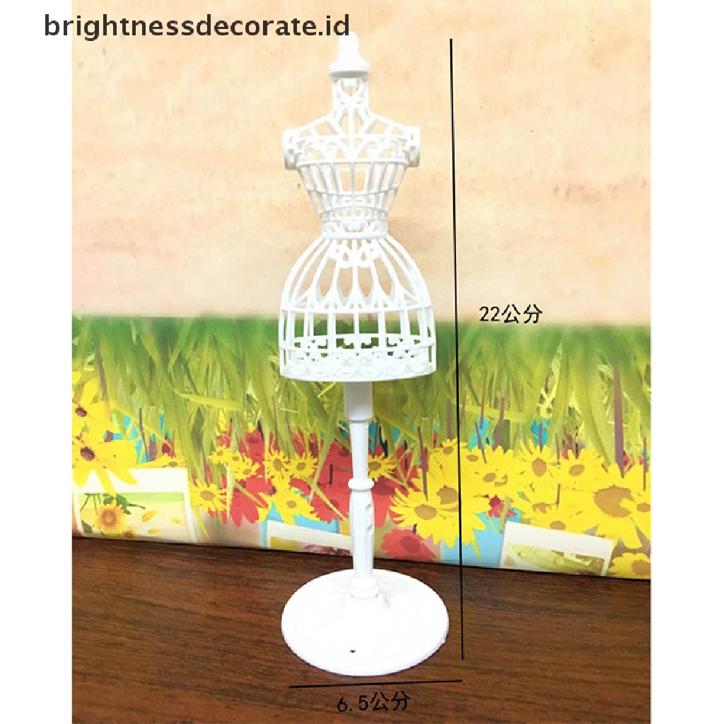 Gantungan Baju Bahan Plastik Untuk Boneka