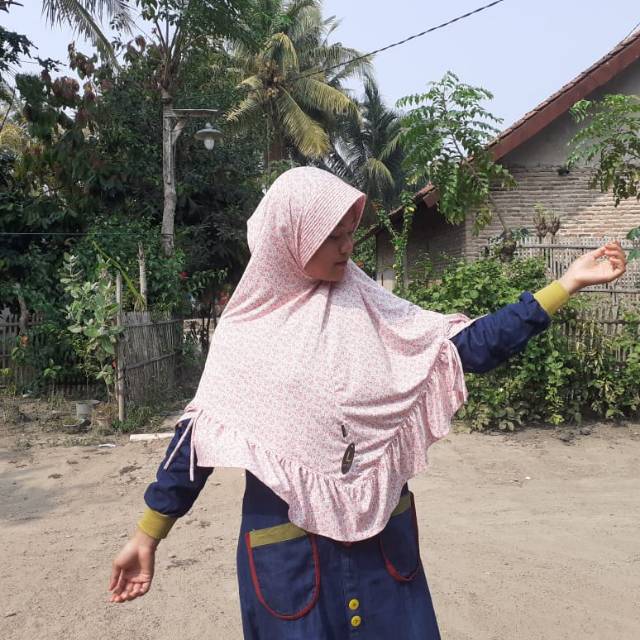 Bergo motif bunga bahan jersey super ori Lulu hijab