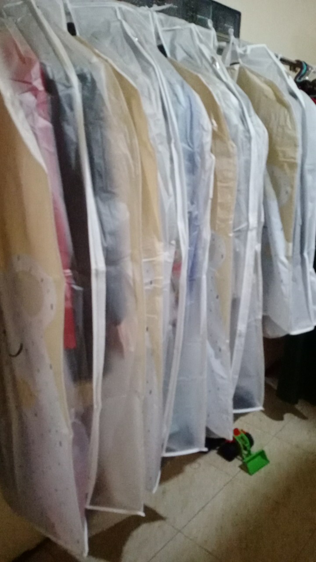 Cover Pelindung Baju Jas Gaun Kebaya Anti Debu Air Jamur Peva - Hanger / Sarung Pakaian