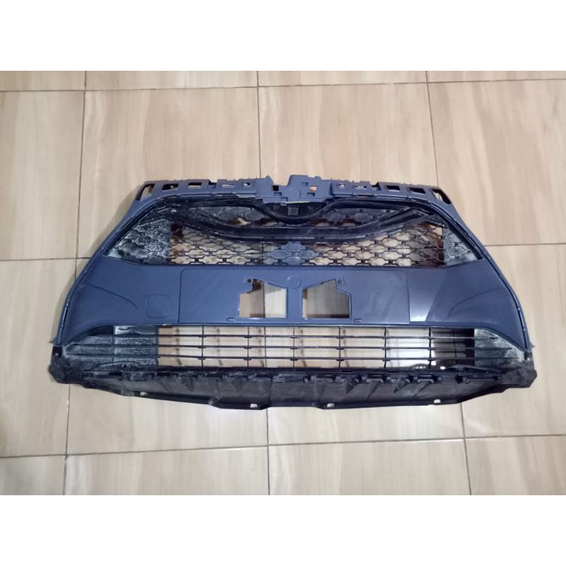 BASE GRILL TOYOTA SIENTA FACELIFT  2019