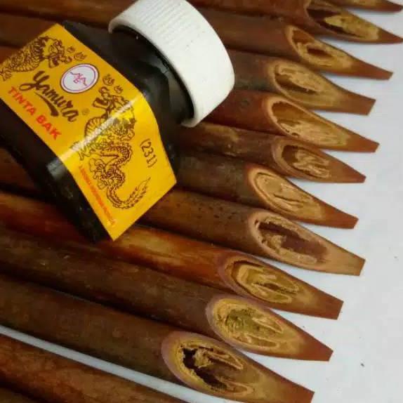 

Recomended.. Pena handam kaligrafi 1 paket ,(15 pena + 1 tinta)