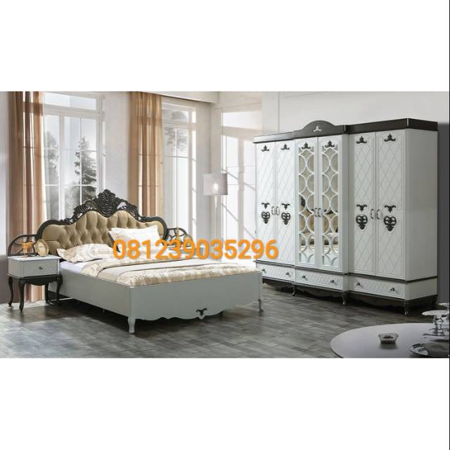 SET KAMAR TIDUR JATI DIPAN NAKAS DAN LEMARI MEWAH