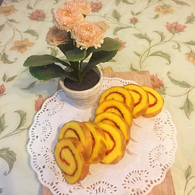 

Roll Cake Mbah Lomo
