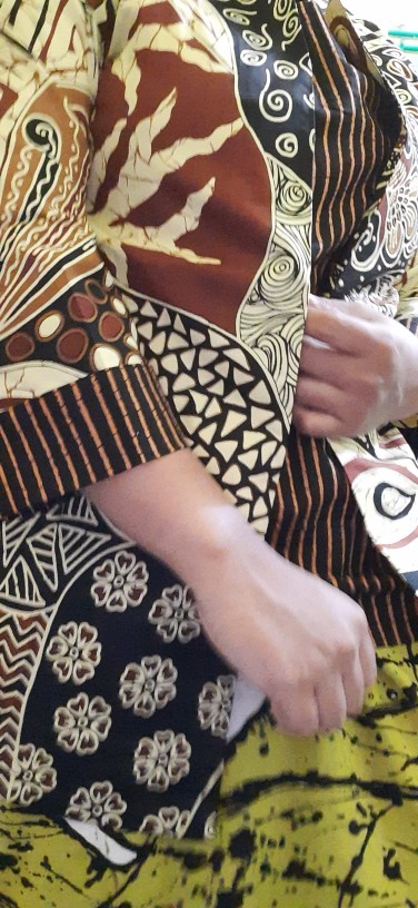 Novara - Busan Blouse Batik Wanita