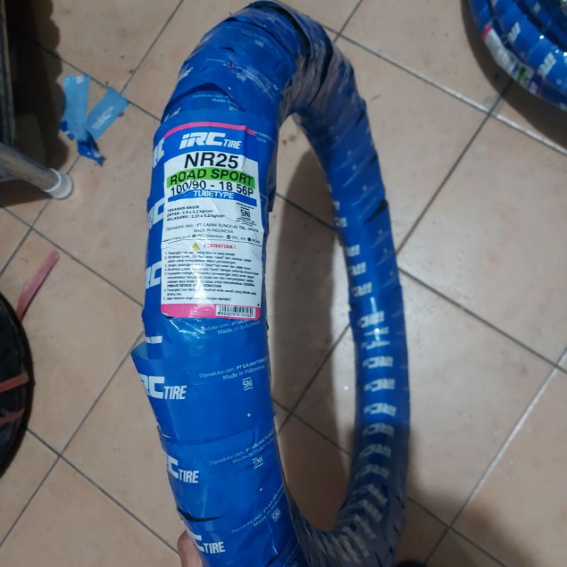 Ban Luar Ukuran 100/90 ring 18 tubetype tidak tubles tipe NR25 IRC