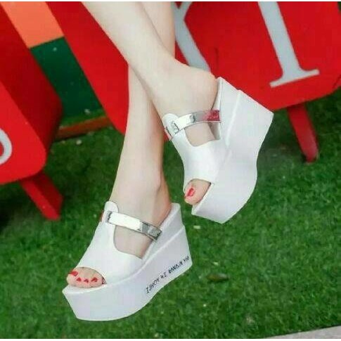 SANDAL,WEDGES WANITA,MURAH,WEDGES,SANDAL WANITA WEDGES ALONA WARNA PUTIH TINGGI 12CM BAHAN SINTETIS