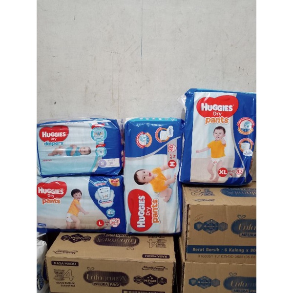 Huggies dry pants