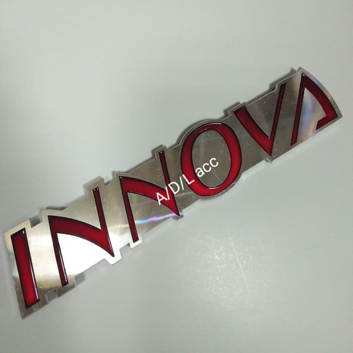 emblem stiker STICKER logo mobil toyota innova inova merah kombinasi platinum plat keras