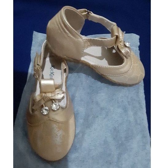 Sepatu anak perempuan Kickers (PL)