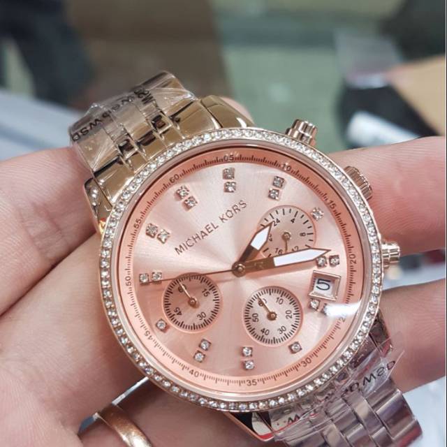 

Michael kors Type MK5698 Ori BM incl box n manual book n paper bag.jpg