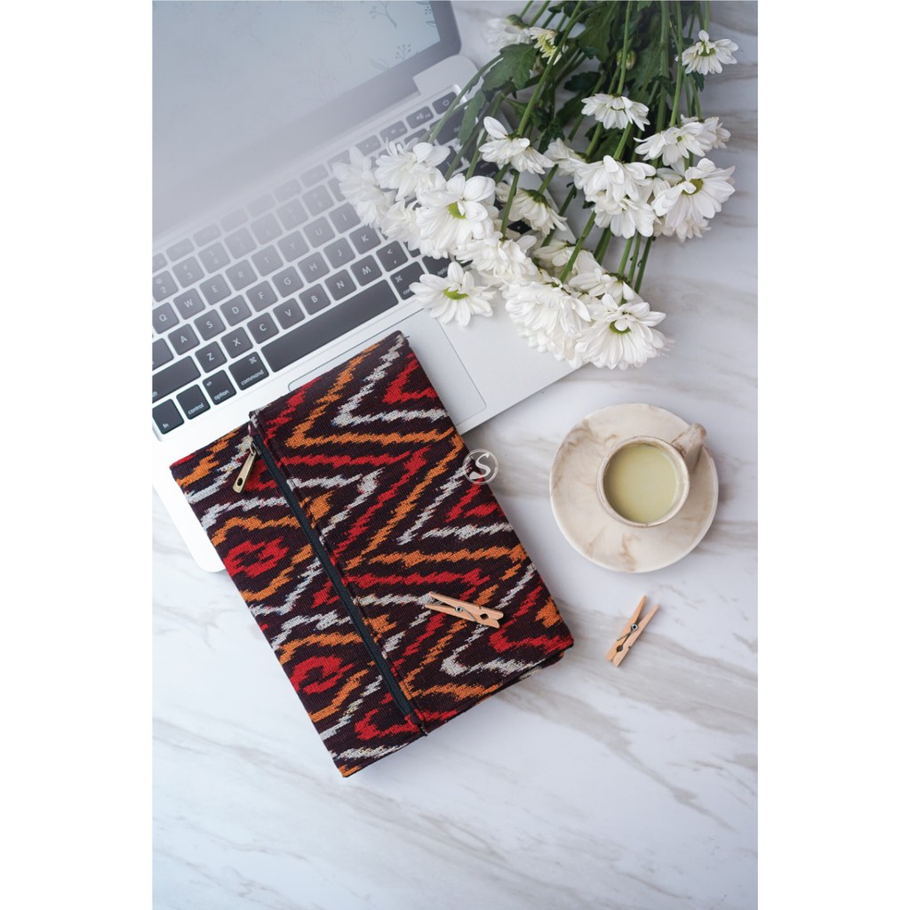 

NOTEBOOK A5 + POCKET / Buku Diary / Planner /Buku Agenda / Buku Catatan / Buku Journal - A.R Abra