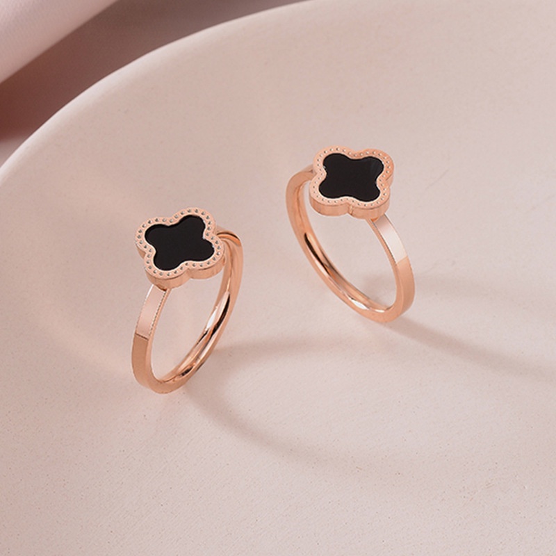 Cincin Dewasa Titanium Bunga  Cincin Desain Daun Semanggi Bahan Titanium Warna Hitam Dan Rose Gold 18k Untuk Wanita