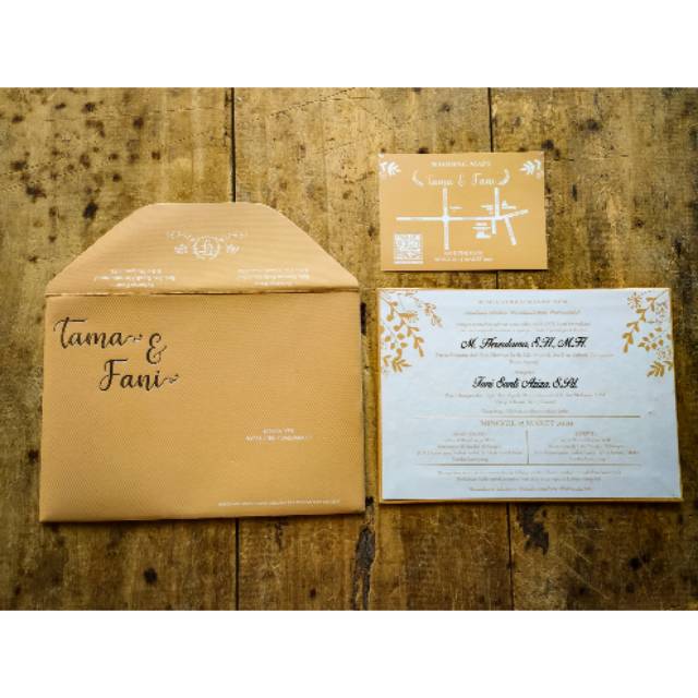 Undangan model amplop bahan jasmine