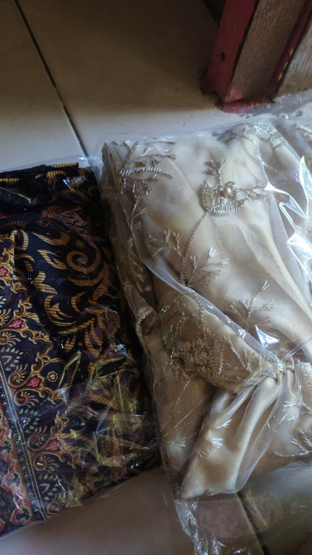 Maura Couple - Sania Ruffle Batik Couple Ori Ndoro Jowi Dnt Garansi Termurah Shopee - Couple Lesti