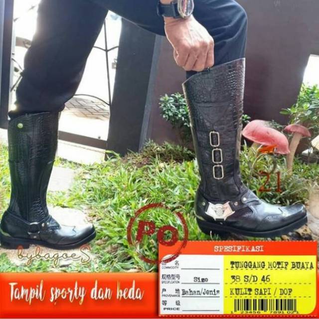 SEPATU TUNGGANG PRIA MOTIF BUAYA