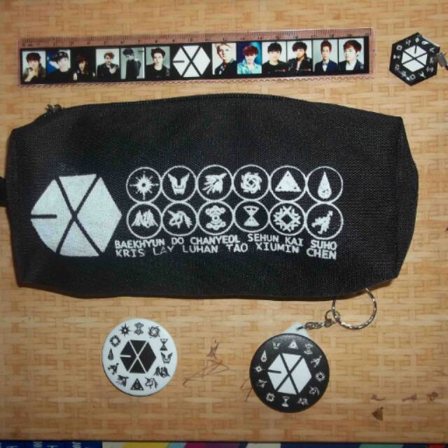 

Paket pencase exo