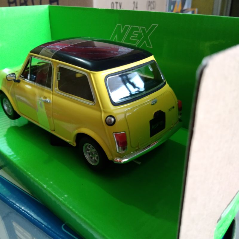 diecast miniatur mobil mini Cooper 1300 pajangan