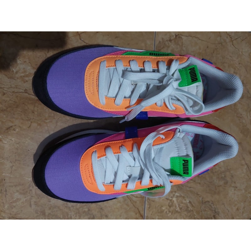 sepatu/sneakers wanita Puma Original/preloved