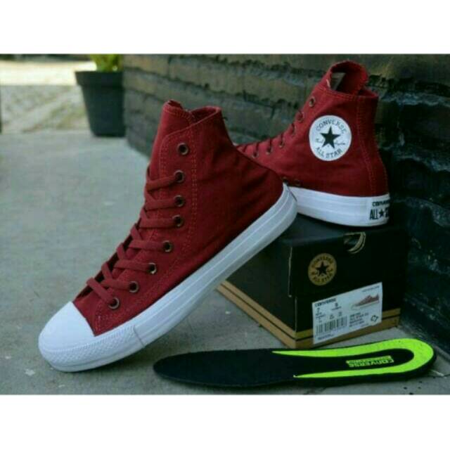 Sepatu Converse Chuck Tailor CT High Red Maron Merah Sneakers Cewek Cowok Kerja Kuliah Santai Kets