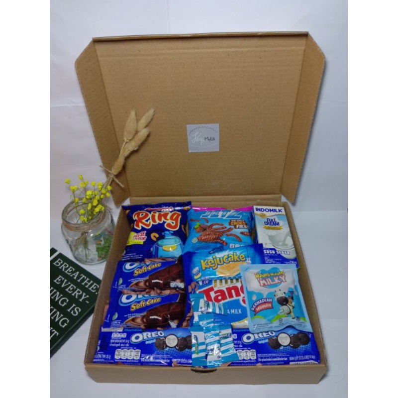 

giftbox/Snack box/Snack box PAKET B