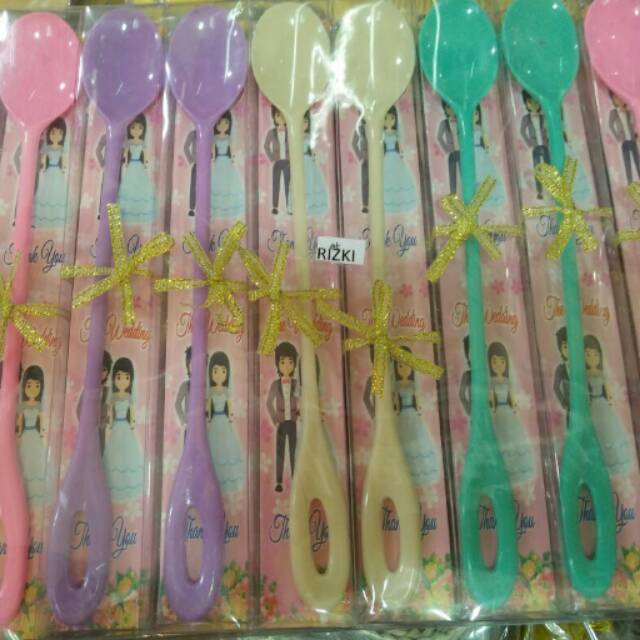 Souvenir sendok jus mika