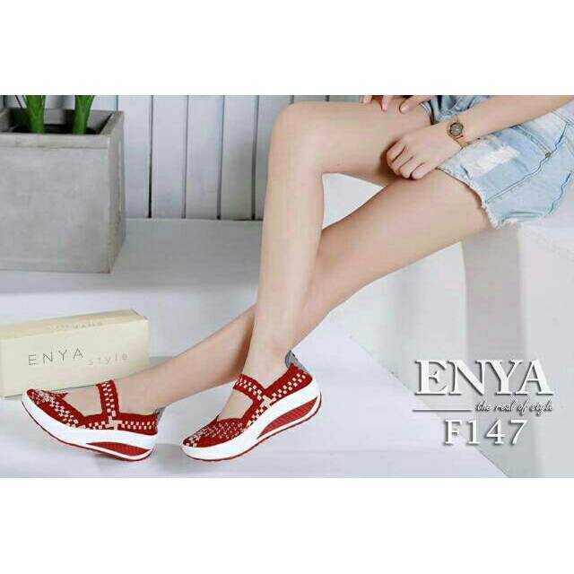 GROSIR SEPATU BATAM WEDGES RAJUT F147