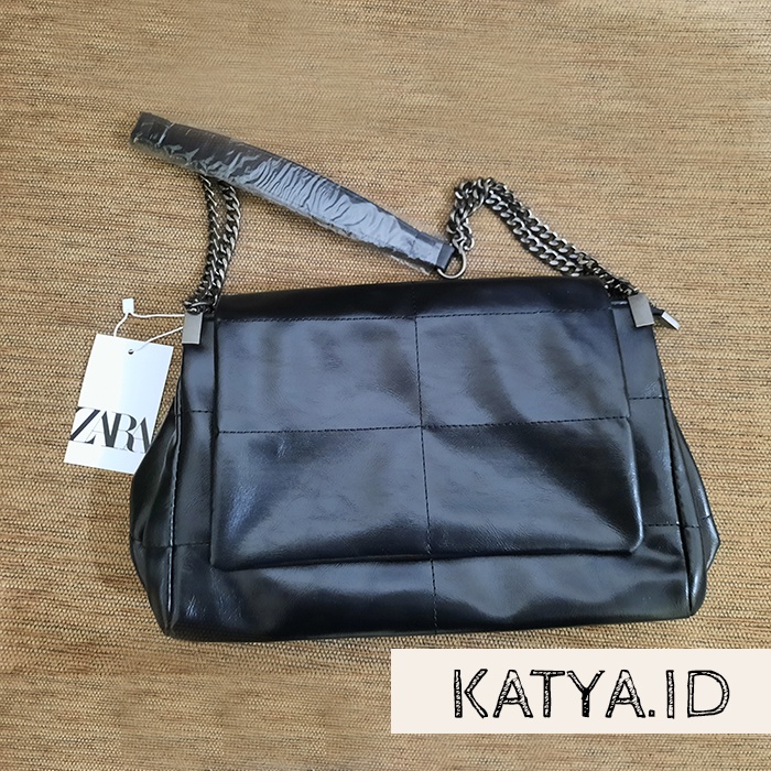 Zara Rocker Shoulder Bag With Flap ZRA ZR Carpenter Tote Bag