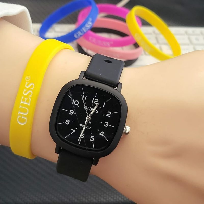 Jam Tangan Guess Rubber Free Gelang Fashion Bisa Bayar Ditempat