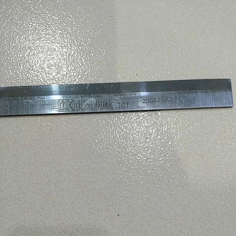 pisau planner tct merk KADUR 200/25/3