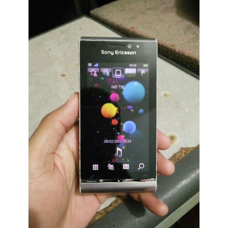 sony ericsson satio/U1i