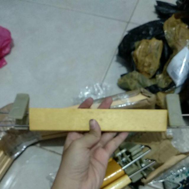 Hanger Jepit Kayu Celana , Rok Natural Dewasa Lusinan / 12 Pcs