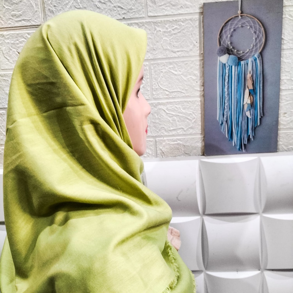 Kerudung Segiempat Saudi Arabia Rawis / Hijab Segi Empat Katun Premium Krudung Segi 4 Polos Terbaru Jilbab Wanita Muslim Murah
